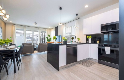 Four Corners House | Family Friendly w Pool near Disney @ Orlando 1420