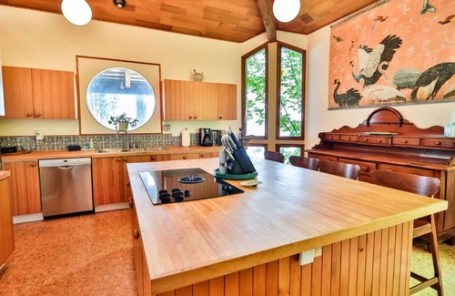 Port Hadlock House | Family Friendly Water View Retreat w/Sauna
