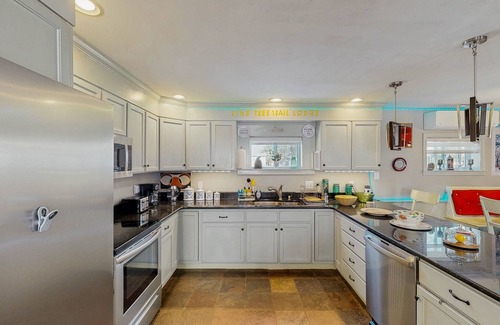 Pittsfield House | Family, Friends and Fun for all