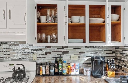 Waukegan House | Family frndly TwnHm by navy basenn