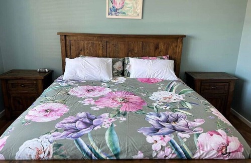 Melba House | Family Fun Home @Melba