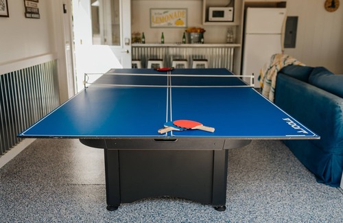 Hastings House | Family Fun Relaxing at Pristine Lake Cottage