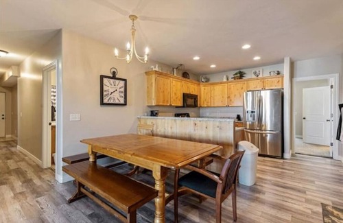 Salt Lake County House | Family Gathering at its Finest; Sleeps 30