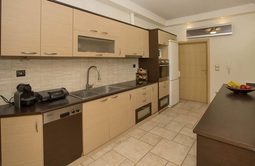 Marathon House | Family Getaway in Marathon by GHH