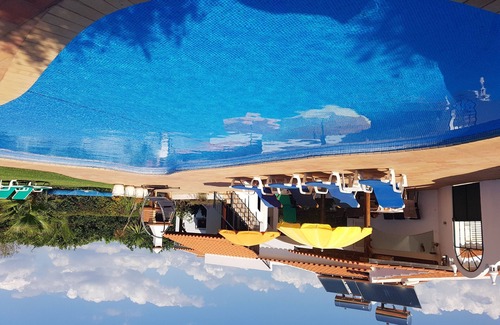 Mosqueira Villa | Family Getaway in the Algarve