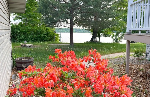 Baxter House | Family Getaway on Two Private Lakes