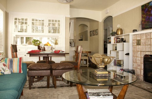 Oakland House | Family/Group Friendly*Fast WiFi*FRE Parking*Private YD/Patio, Centrally located urban oasis * fast