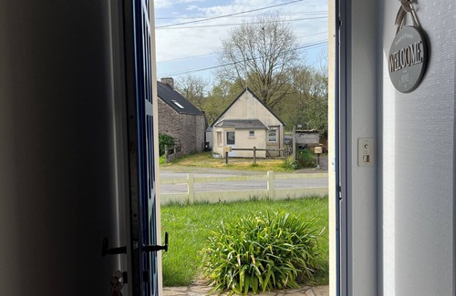 Saint-Martin-sur-Oust House | Family home on the banks of the Nantes-Brest canal
