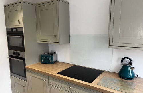 Wingham House | Family Home 3 Bed Vicarage Gardens, Wingham, Kent