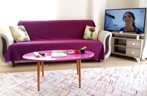 Edremit House | Family Home for 4 people, 1 Bedroom, Kitchen, Mountain View