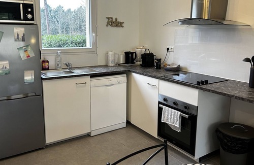 Galluis House | Family home forest on foot
