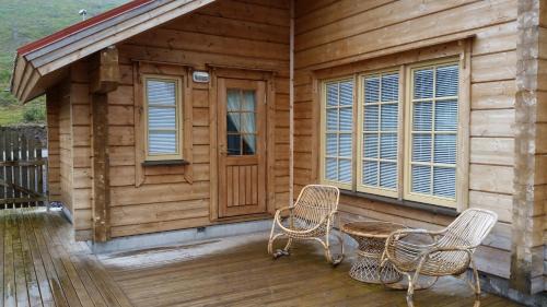 Faskrudsfjordur House | Family Home