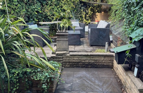 Richmond-upon-Thames House | Family home near Ham House and the River Thames