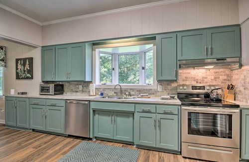 Lexington House | Family Home w/Fire Pit, 2 Mi to Lake Access
