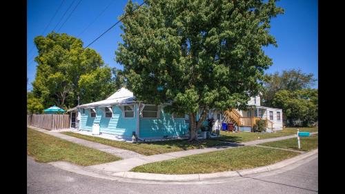 Saint Cloud House | Family Home with Private Pool Yard Only 24 Mi to Disney