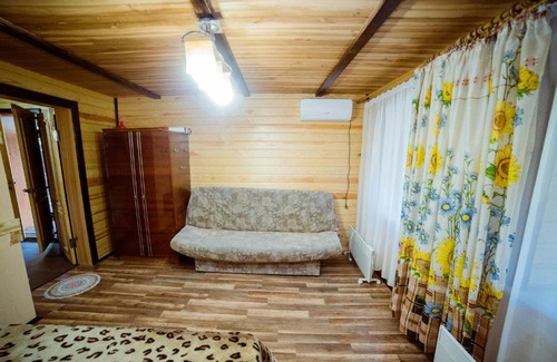 Shchurove House | Family Hotel Shalet