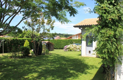 Saint-Martin-de-Hinx House | Family house of 175m2