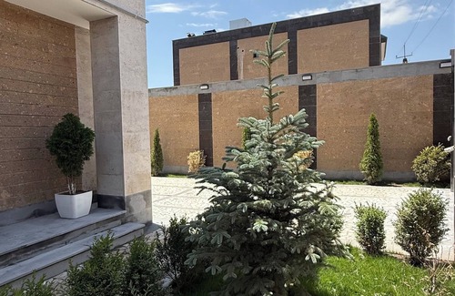 Oshakan House | Family House