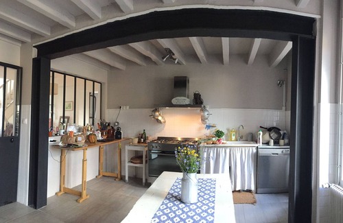 La Ferte-Loupiere House | Family house in Burgundy