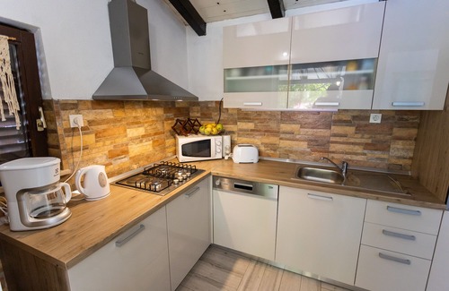 Cove Osibova (Milna) House | Family house Futura