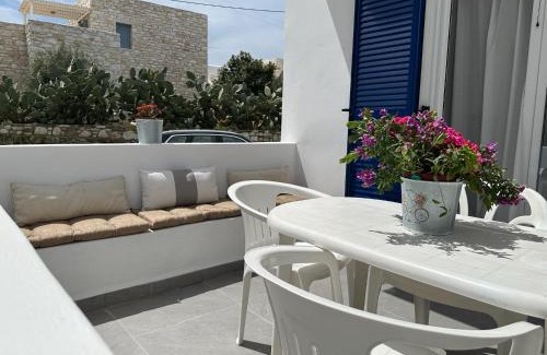 Logaras Apartment | Family House near Logaras beach