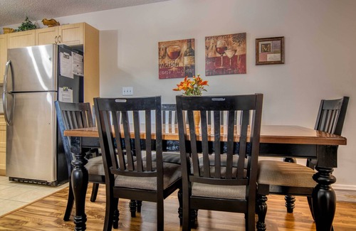 East Kootenay Apartment | Family Mountain Condo | 5 min walk to beach | Pool