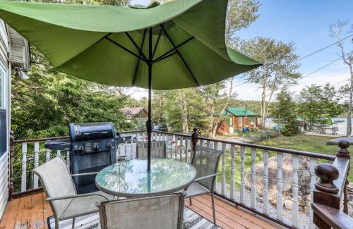 Brant Lake House | Family Oriented Cottage
