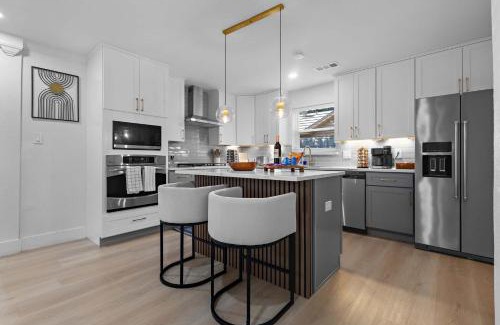 Dallas House | Family Paradise Playhouse includes Pool and Gameroom
