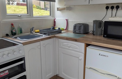 Kilkhampton Ski Chalet | Family & Pet Friendly Chalet - sleeps 5n