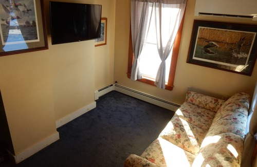 Aroostook Other | Family/pet-friendly home on working farm. Country setting, yet close to town!