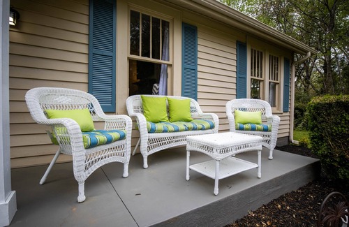 Converse House | Family/Pet-friendly house with ACRES of outdoor space!