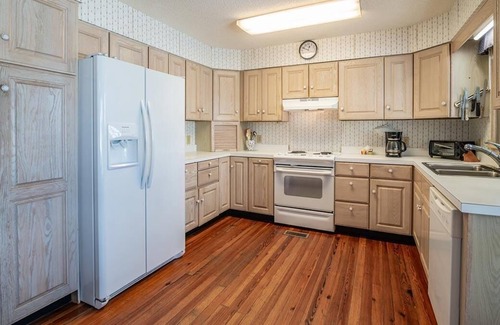 Pawleys Island House | Family Retreat at Decks, Docks & Flip Flops