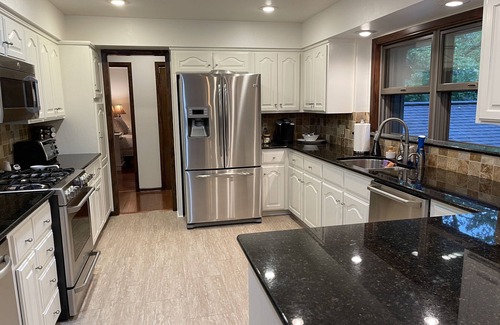 Eden Isle House | Family Retreat on Eden Isle Sleeps 12+ with 2 golf carts 4500 sq. ft.