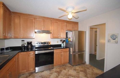 Eastward Look House | Family Retreat on Sylvan!