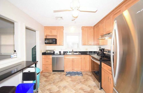Eastward Look House | Family Retreat on Sylvan!