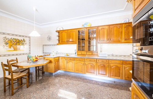 Cerro do Ouro Villa | Family retreat w/heatable pool & BBQ