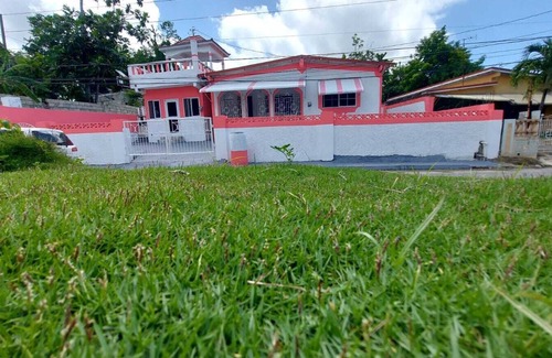 Port Morant House | Family Reunions Holiday 4 Bedrooms, 5 Beds Rentals in St Thomas,jamaica