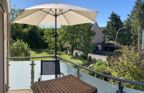 Kirn Apartment | Family room, shower, WC, 2 bedrooms - Holiday home in the orchard