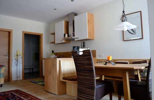 Achenkirch Apartment | Family room with 3 bedrooms