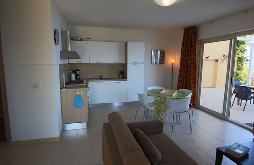 Parghelia Apartment | Family Sea-View Retreat