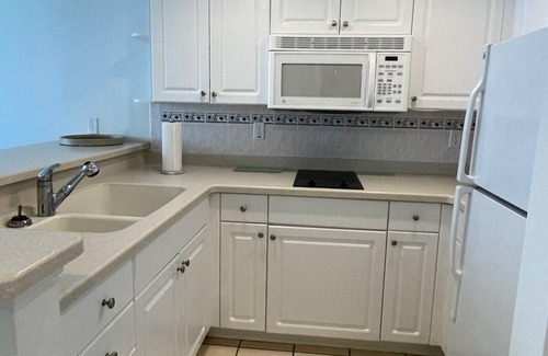 Ortona Park Condo | Family Seaside Condo w/2 private ocean view balconies, kitchen, sleeps 6