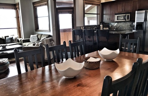 Big White Ski Resort Cabin | Family Ski Retreat at Big White