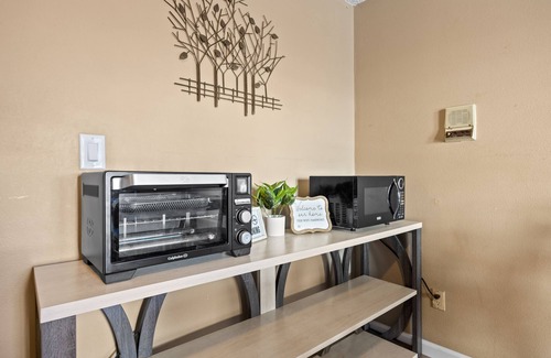 Northeast Colorado Springs House | Family space+ central +Private entry 2 Bedroom 1 Bath + Bunk Beds + Kitchen