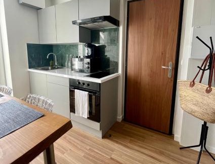 Meaux Apartment | Family Stay & 20 min Disneyland Paris