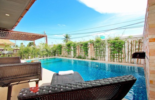 Na Kluea Villa | Family Suit 3 Bedroom With Private Pool