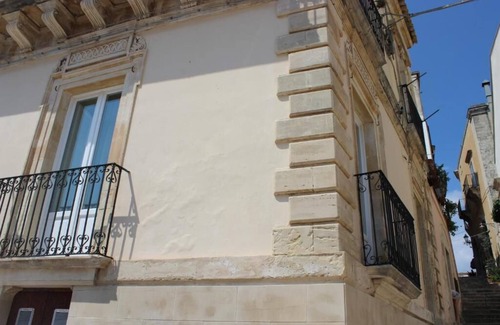 Ragusa House | Family Suite 30 meters from Piazza Duomo - Ragusa Ibla