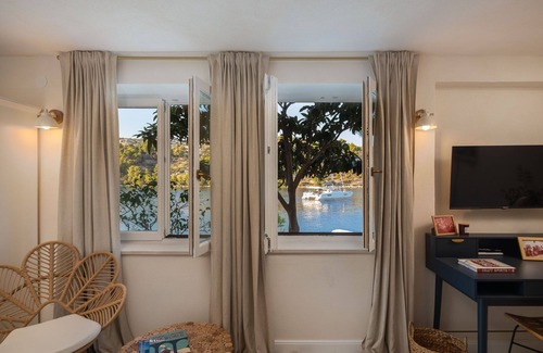 Cove Makarac (Milna) House | Family summerhouse by the sea