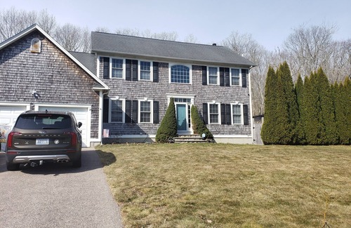 Westerly House | Family Summer Oasis- pets allowed, near beaches, swimming pool, outdoor kitchen!