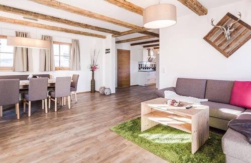 Weisspriach Bed & Breakfast | Family time with sauna barrel and Schaffelbad - Chalet village Fanningberg