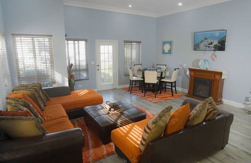 Westwind House | Family townhome Retreat in Nassau